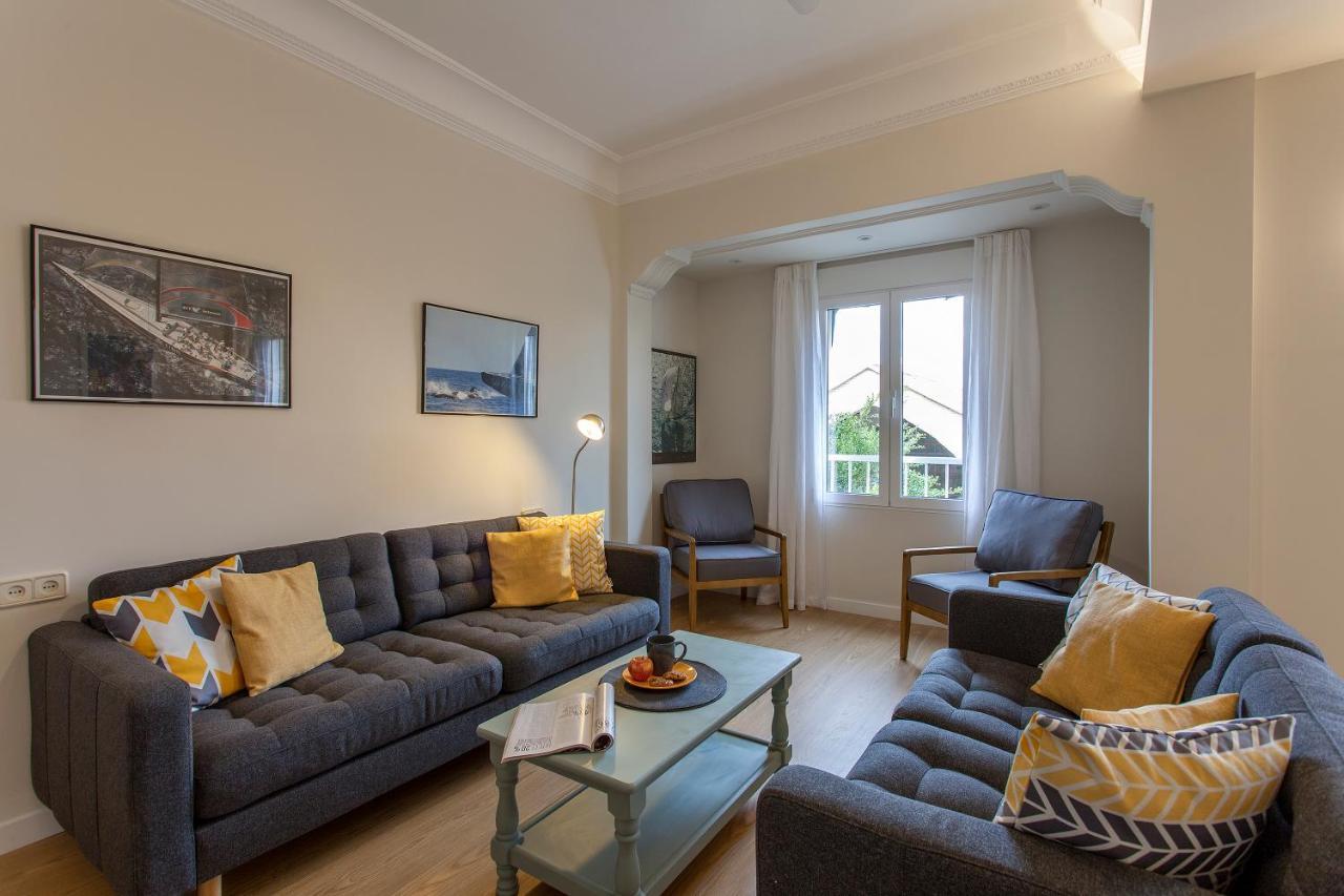 Apartment Near The Marina, Валенсия Экстерьер фото