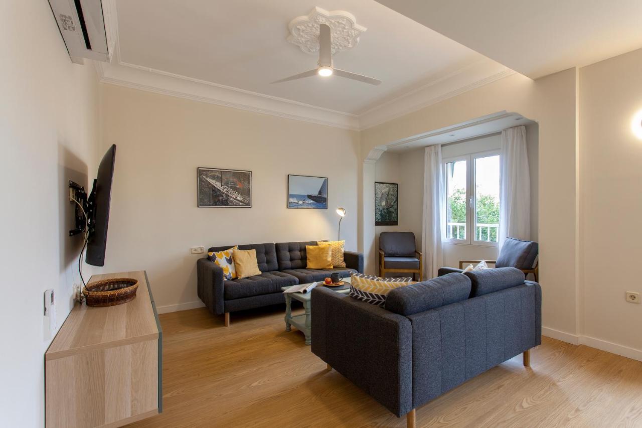 Apartment Near The Marina, Валенсия Экстерьер фото